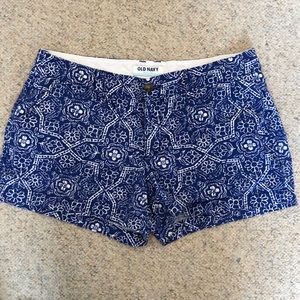 Old navy shorts size 8